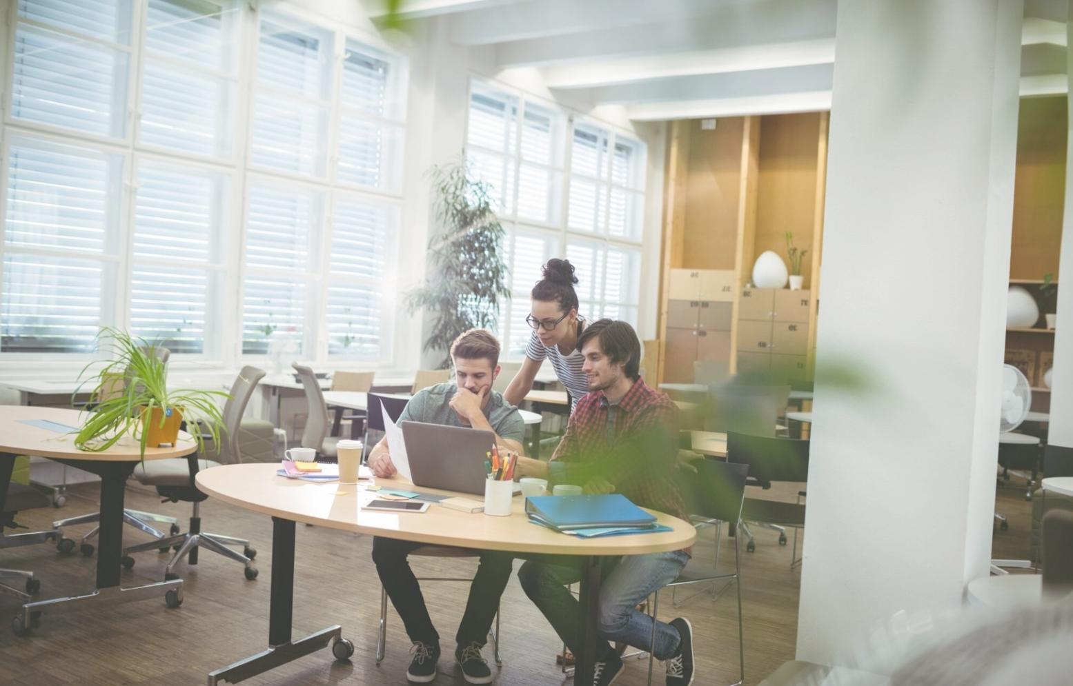 Oficinas de firanolyxem en Sevilla, espacio moderno para consultoría financiera